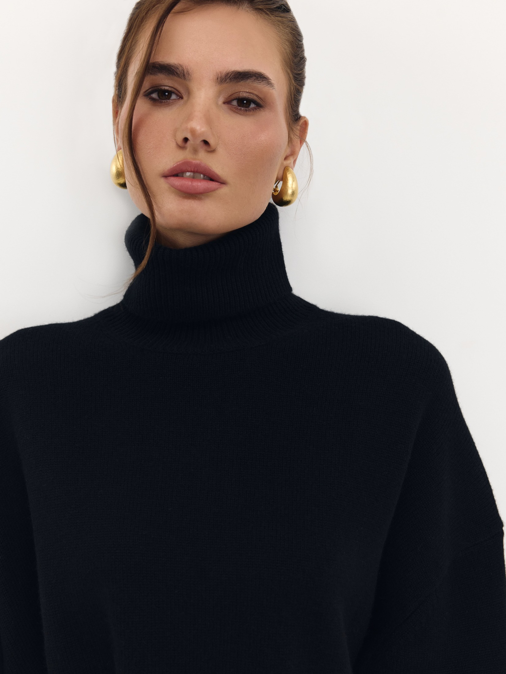 Свитер Soft с высоким воротом