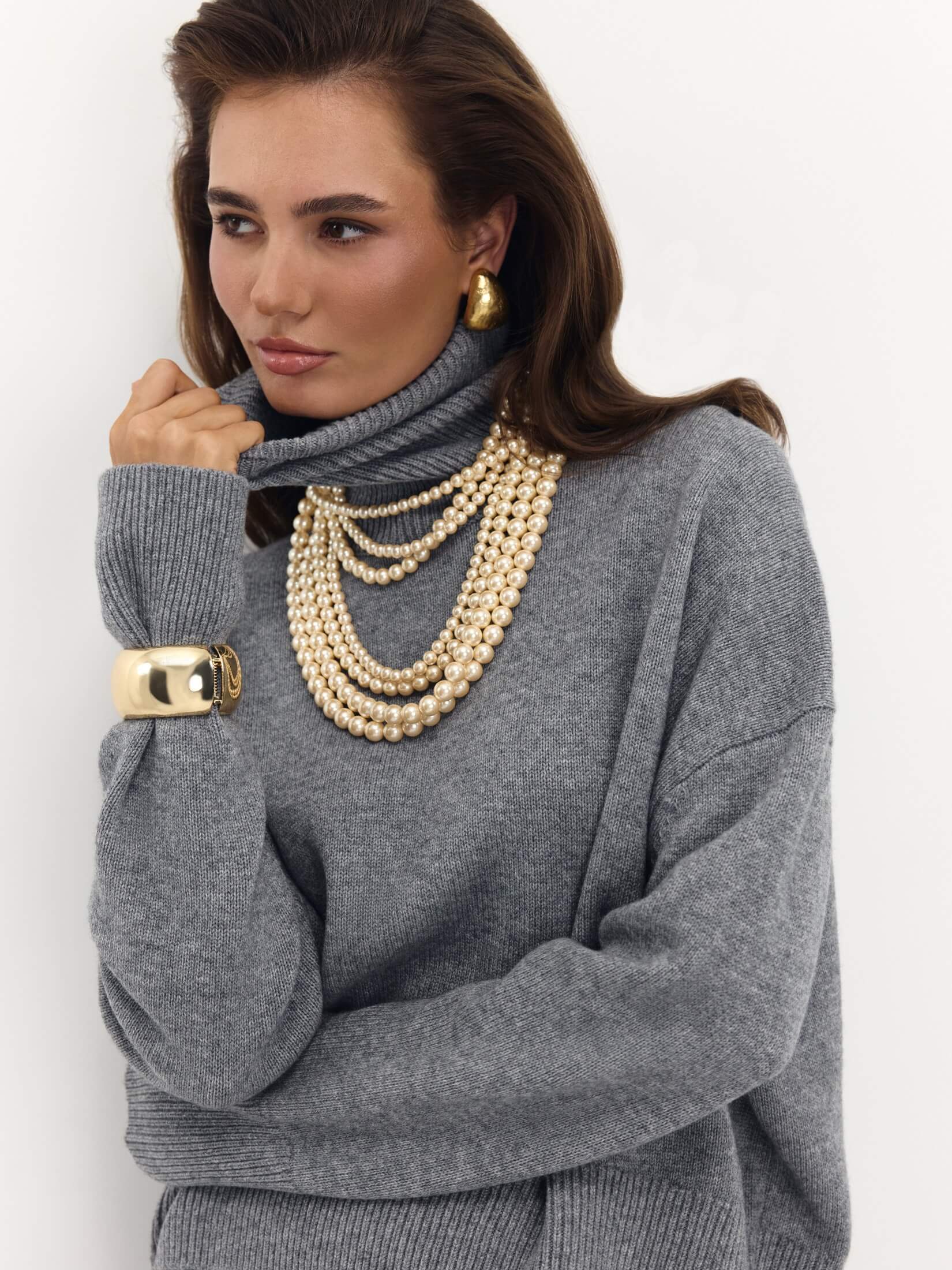 Свитер Soft с высоким воротом