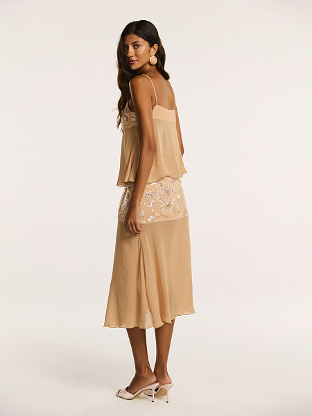 Топ с вышивкой ручной работы