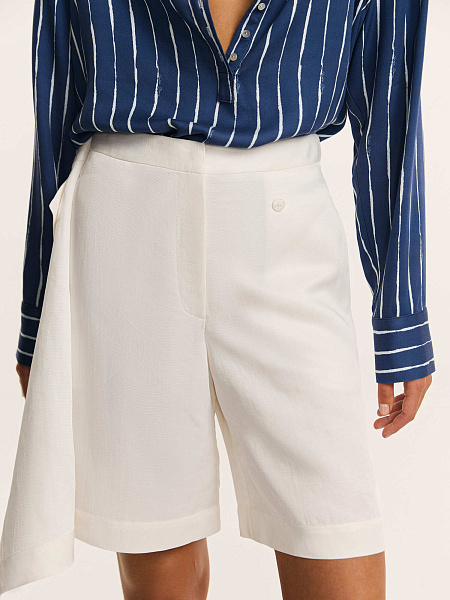 Бермуды на запах из итальянского льна