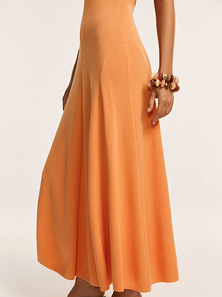 Платье из итальянской вискозы с открытой спинкой