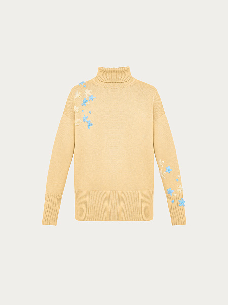 Свитер с вышивкой ручной работы