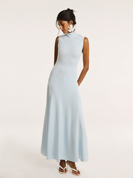 Платье из итальянской вискозы с открытой спинкой