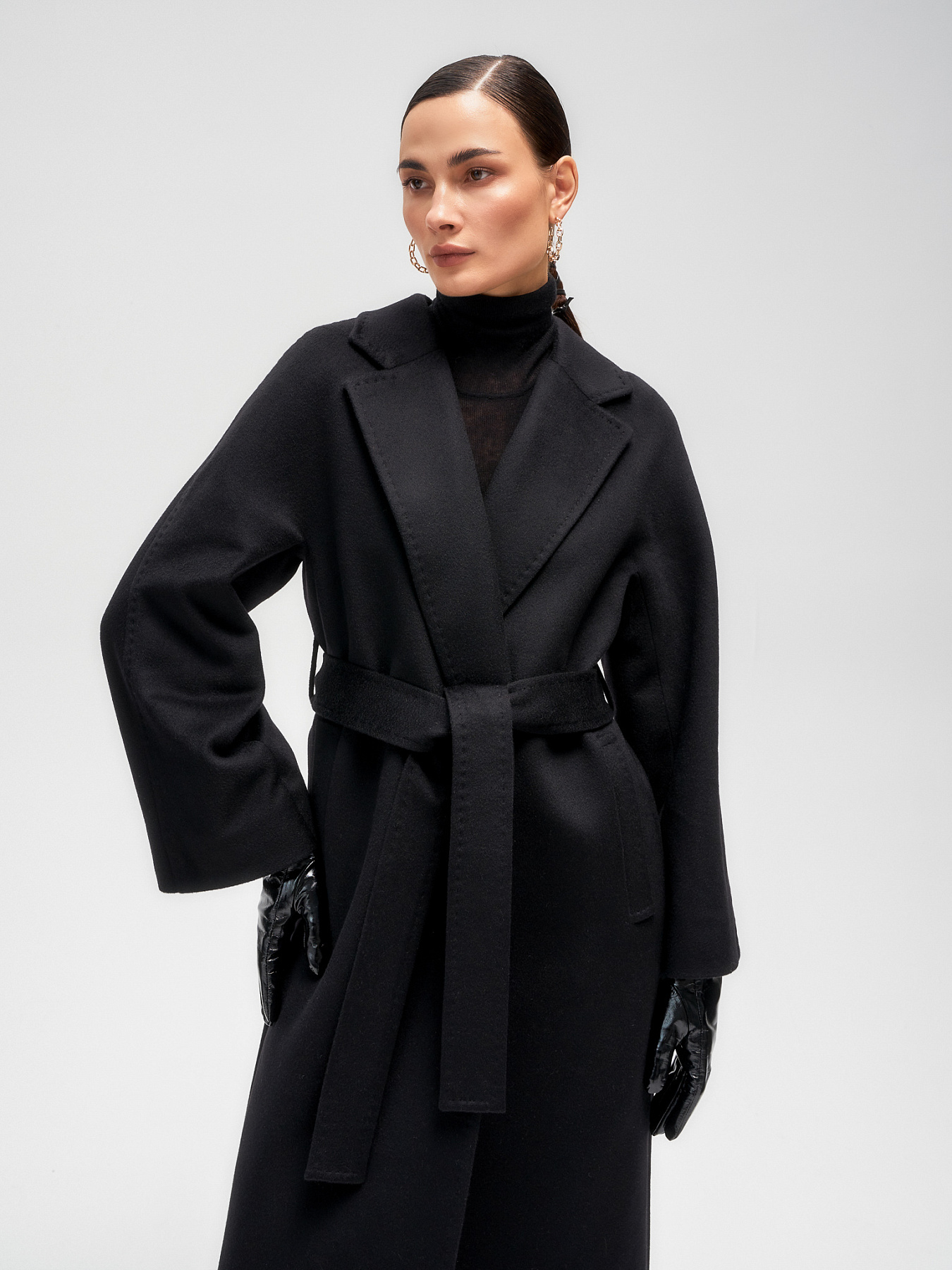 Пальто с широким рукавом с ластовицей из фактурной шерсти