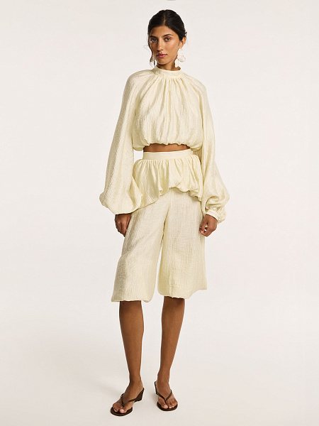 Шаровары с баской из фактурной ткани