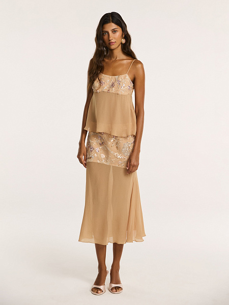 Топ с вышивкой ручной работы